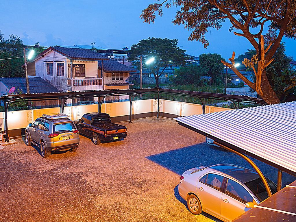 Hotel MD Grand Nakhon Si Thammarat Exterior foto